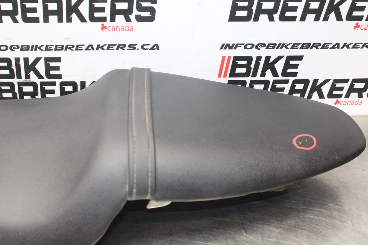 98-05 HONDA SUPER HAWK 1000 VTR1000F FRONT REAR SEAT SADDLE BB821