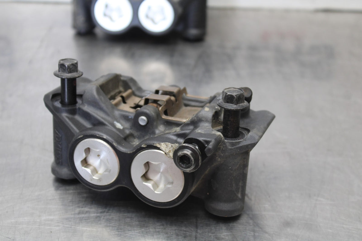 17 YAMAHA YZF R6 RIGHT LEFT FRONT BRAKE CALIPER SET PAIR CALIPERS BB922
