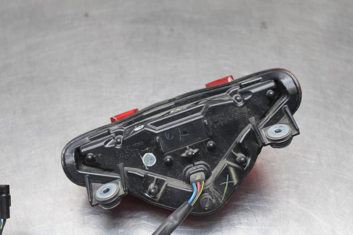 12 KAWASAKI NINJA 650 EX650E REAR TAIL TAILLIGHT BACK BRAKE LIGHT BB926