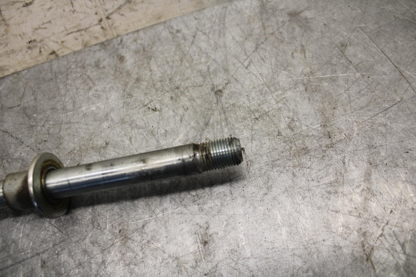 2007 Suzuki Boulevard M50 FRONT WHEEL RIM AXLE PIVOT BOLT 54711-48G00 BB537