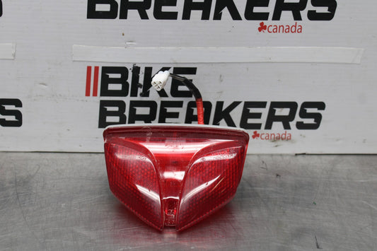 15-26 SUZUKI GSXR600 REAR TAIL TAILLIGHT BACK BRAKE LIGHT BB888