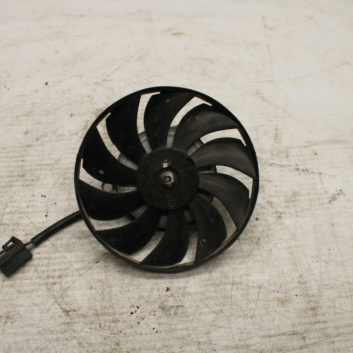 15-17 YAMAHA YZF R3 ENGINE RADIATOR COOLING FAN 2MS-E2405-00-00 BB288