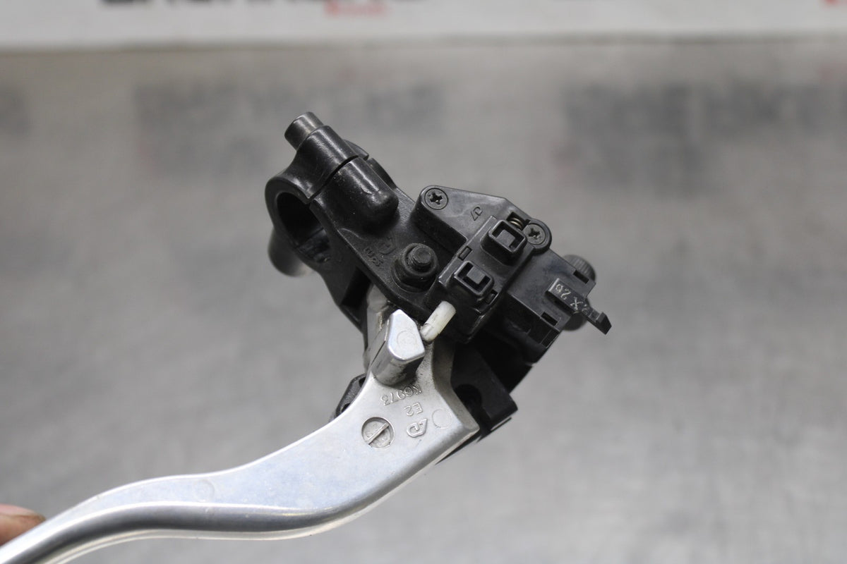 23 KAWASAKI Z900RS CLUTCH PERCH MOUNT WITH LEVER  BB935