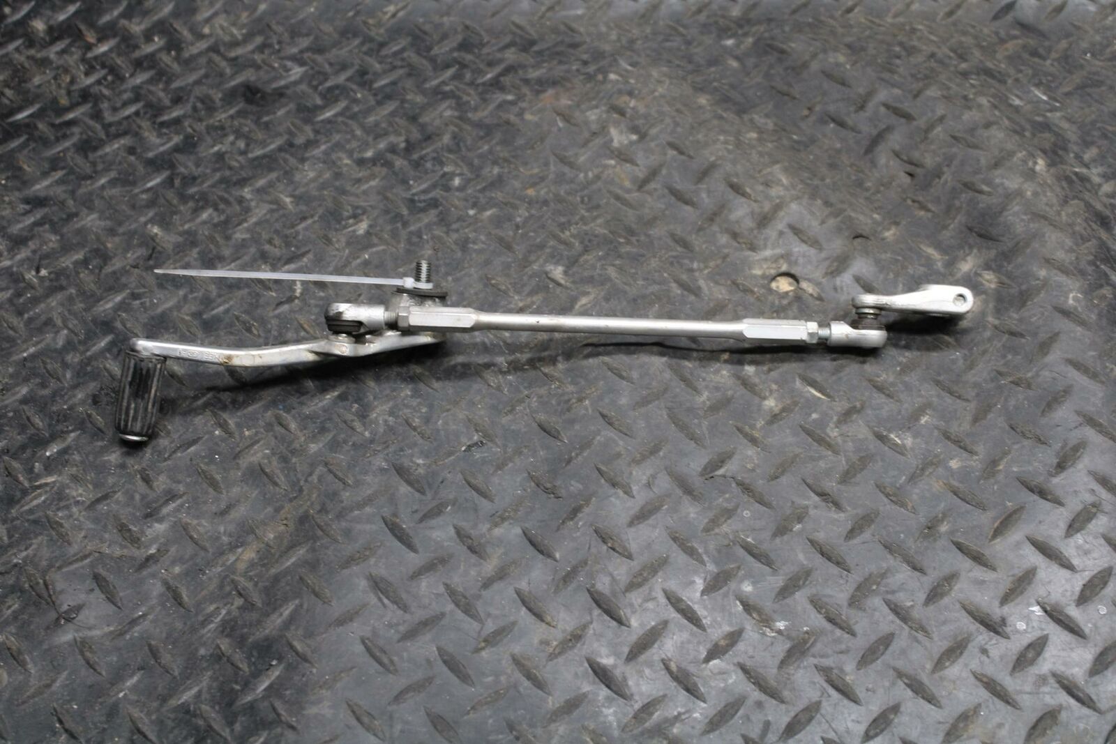 03-04 HONDA CBR600RR SHIFTER LINKAGE SHIFT LINK PEDAL 24720-MEE-000 BB218