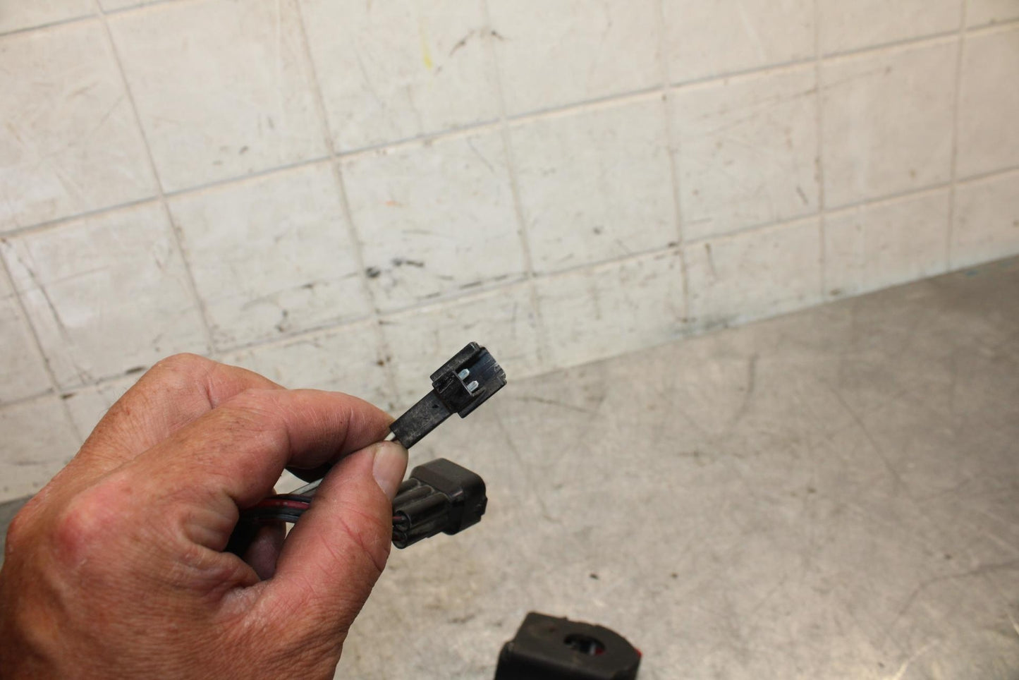 2008 Kawasaki Ninja ZX10R ZX1000E RIGHT CLIP ON HANDLE KILL OFF START SWITCH BB5