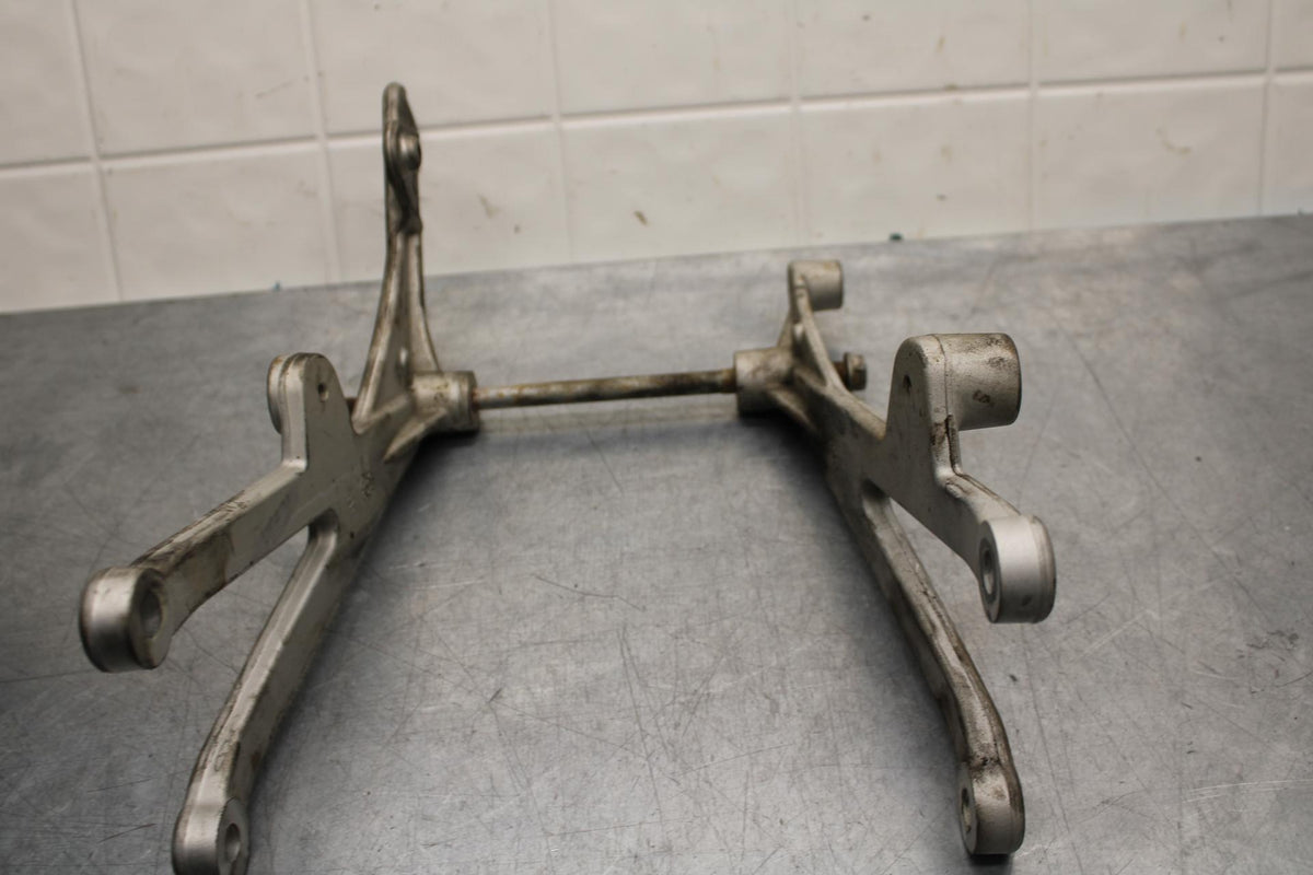 07-11 KTM  990 SUPER DUKE ENGINE MOUNT MOTOR BRACKET BB578