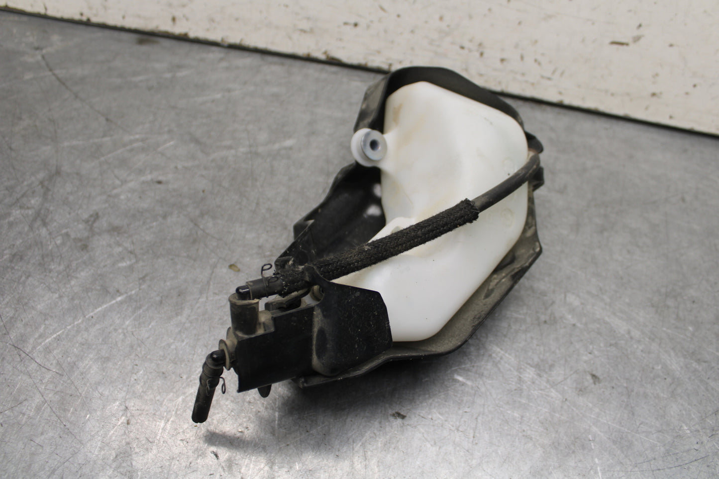 22-24 YAMAHA XSR900 COOLANT WATER TANK RESERVOIR BOTTLE BB683