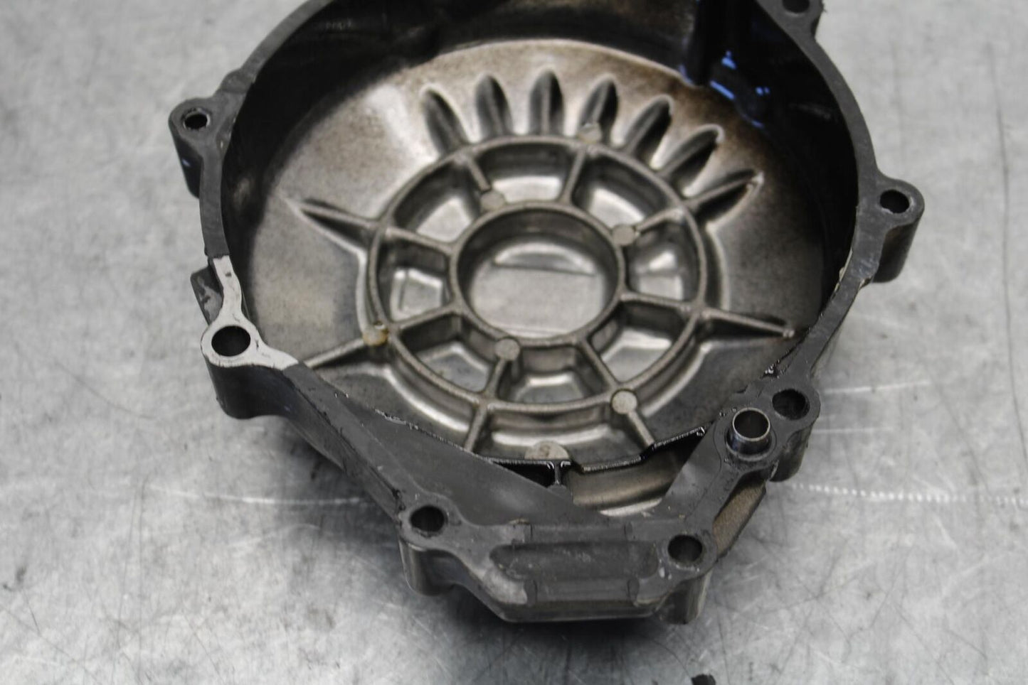 1998 Yamaha YZF R1 STATOR MAGNETO ALTERNATOR COVER 4XV-15411-00-00  BB53