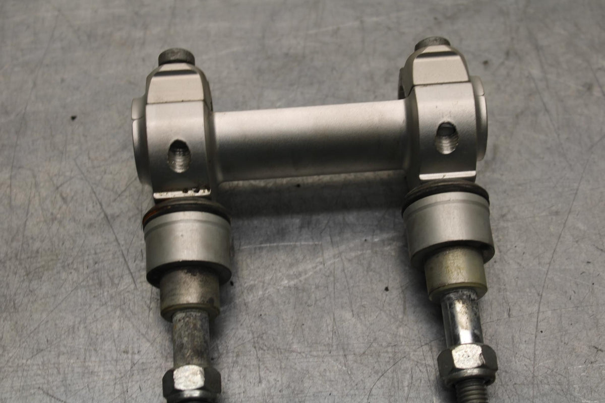 07-11 KTM  990 SUPER DUKE HANDLEBAR RISERS BB578