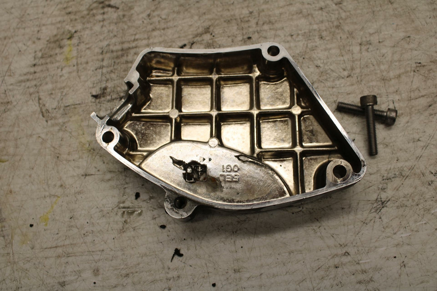 02-03 YAMAHA V STAR 1100 CLUTCH SIDE ENGINE MOTOR COVER CABLE BB308