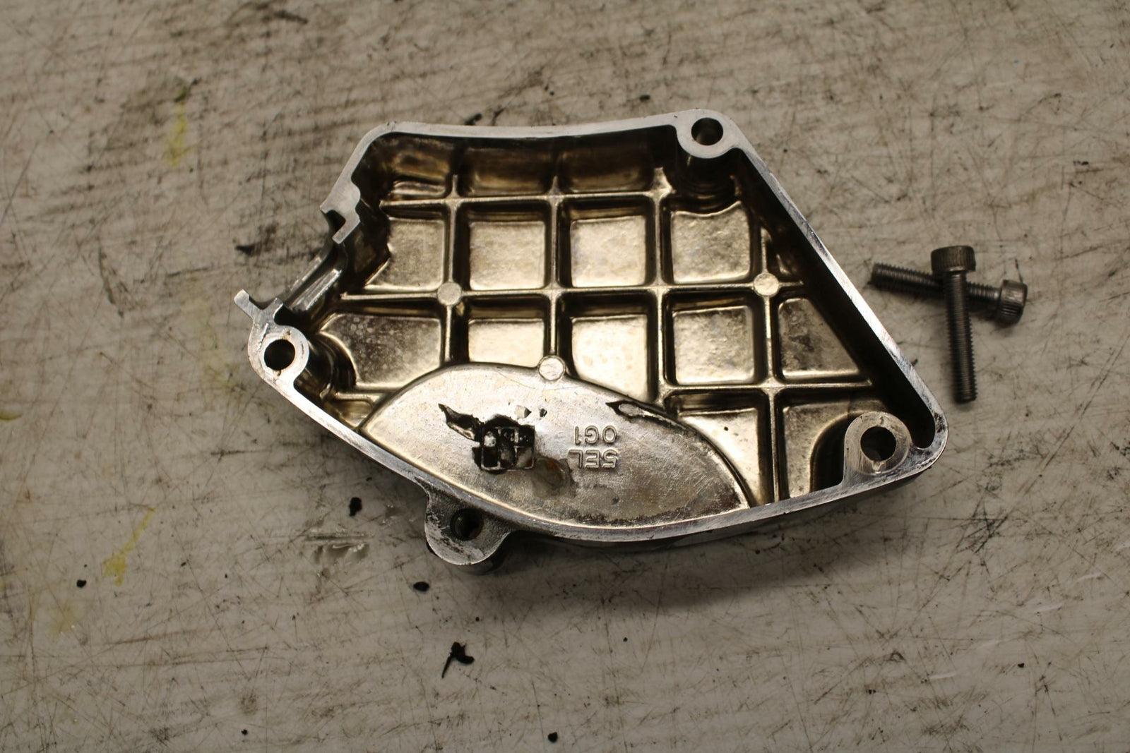 02-03 YAMAHA V STAR 1100 CLUTCH SIDE ENGINE MOTOR COVER CABLE BB308
