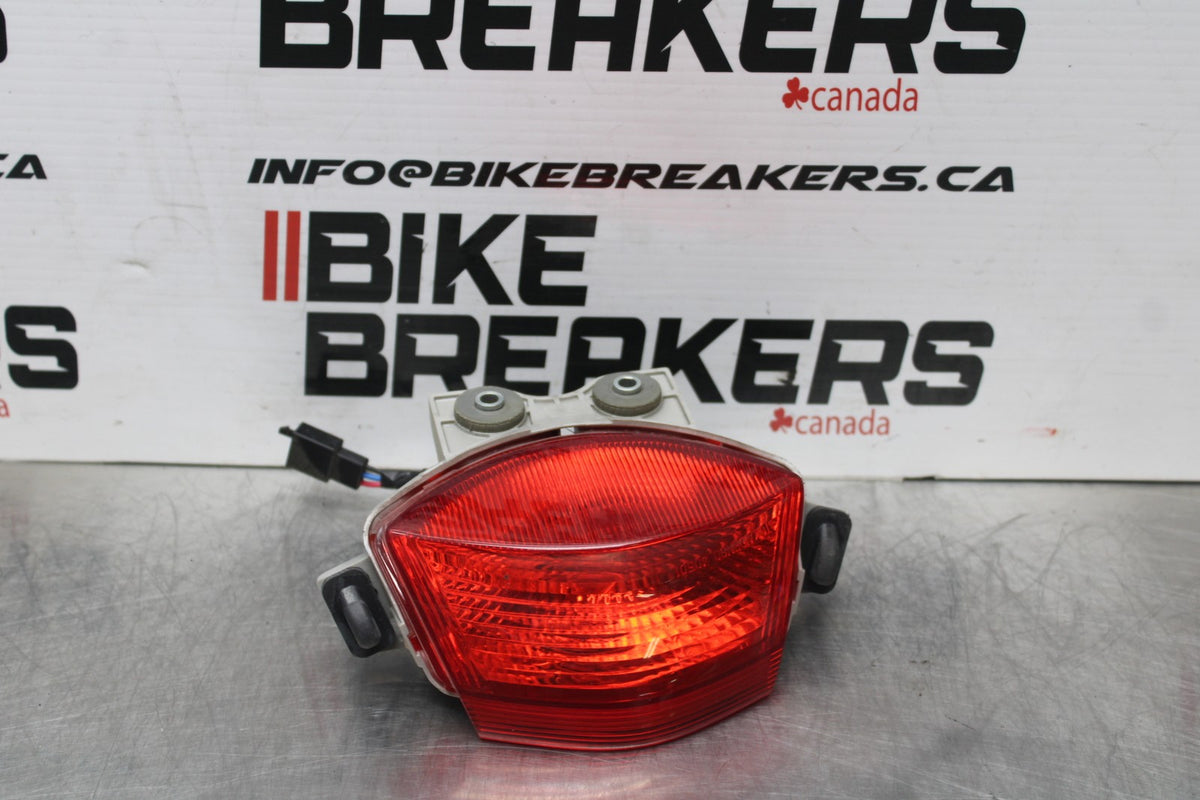 06-07 KAWASAKI NINJA 650R EX650A REAR TAIL TAILLIGHT BACK BRAKE LIGHT BB774