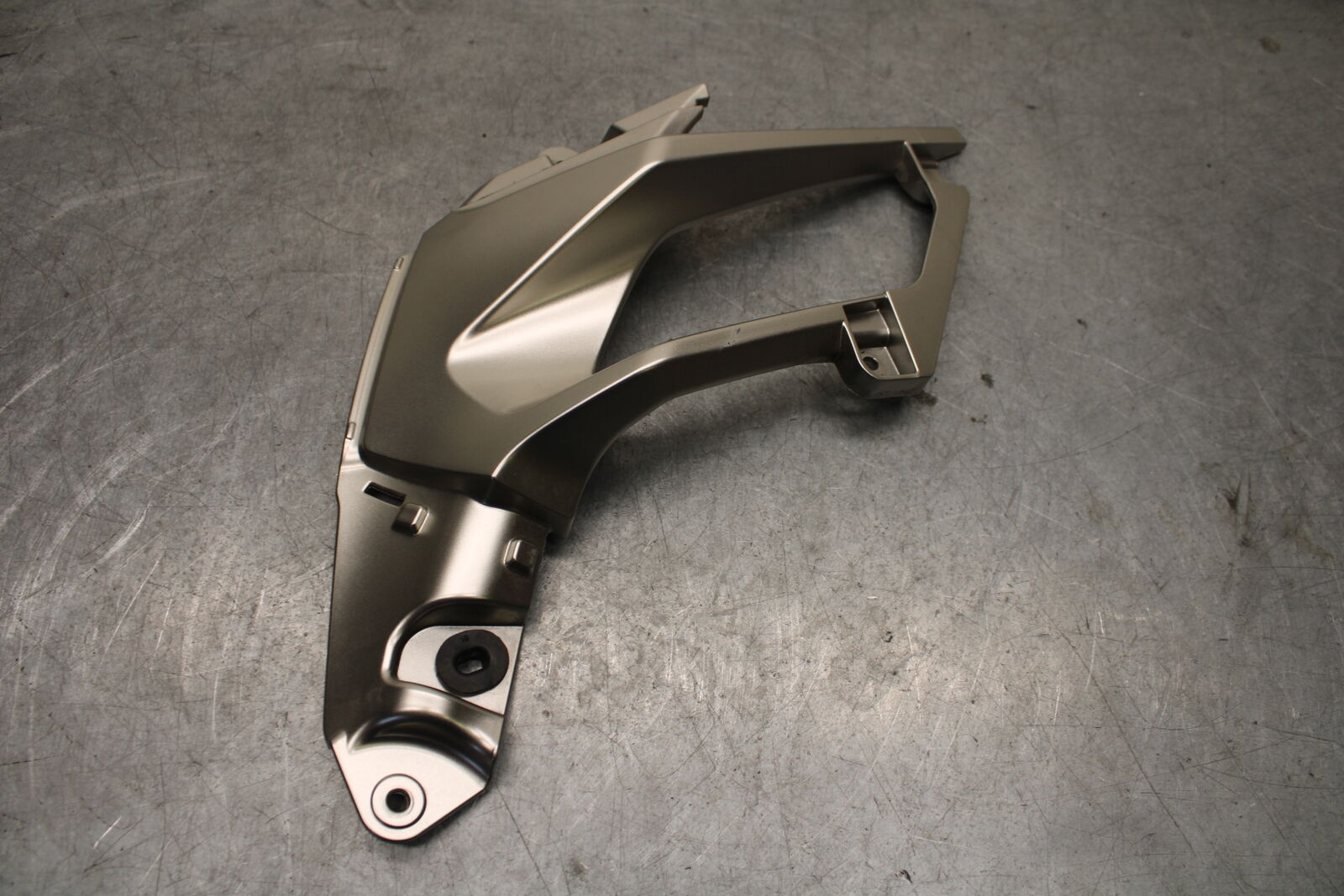 18-23 KAWASAKI NINJA 400 RIGHT INNER FAIRING COWL PANEL TRIM OEM BB660