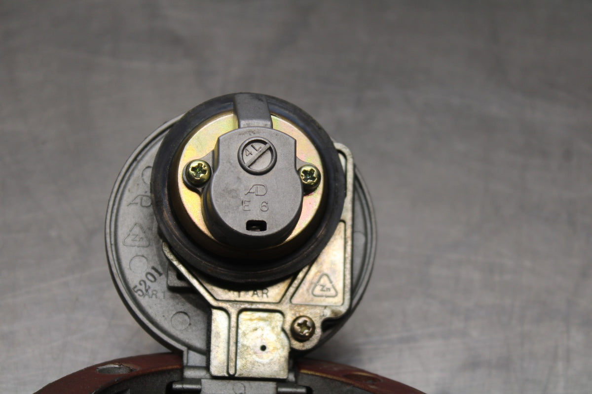 05 YAMAHA YZF R6 IGNITION LOCK KEY SET W/ GAS CAP AND SEAT LOCK BB858
