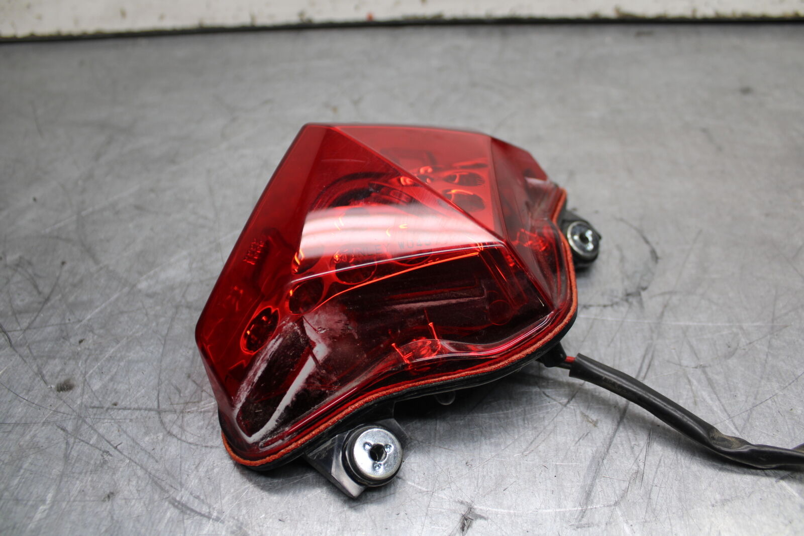 12-17 KAWASAKI ER-6N Z650 REAR TAIL TAILLIGHT BACK BRAKE LIGHT BB709