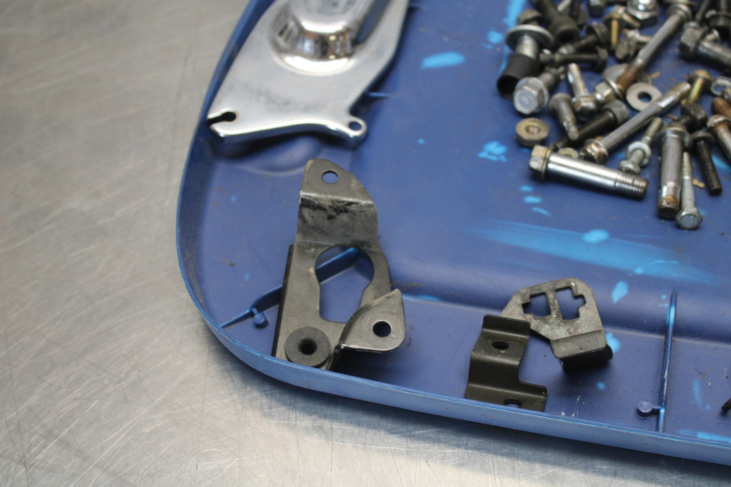 03-08 KAWASAKI VULCAN 1600 MOUNTING BOLTS HARDWARE MOTOR SCREWS BB196