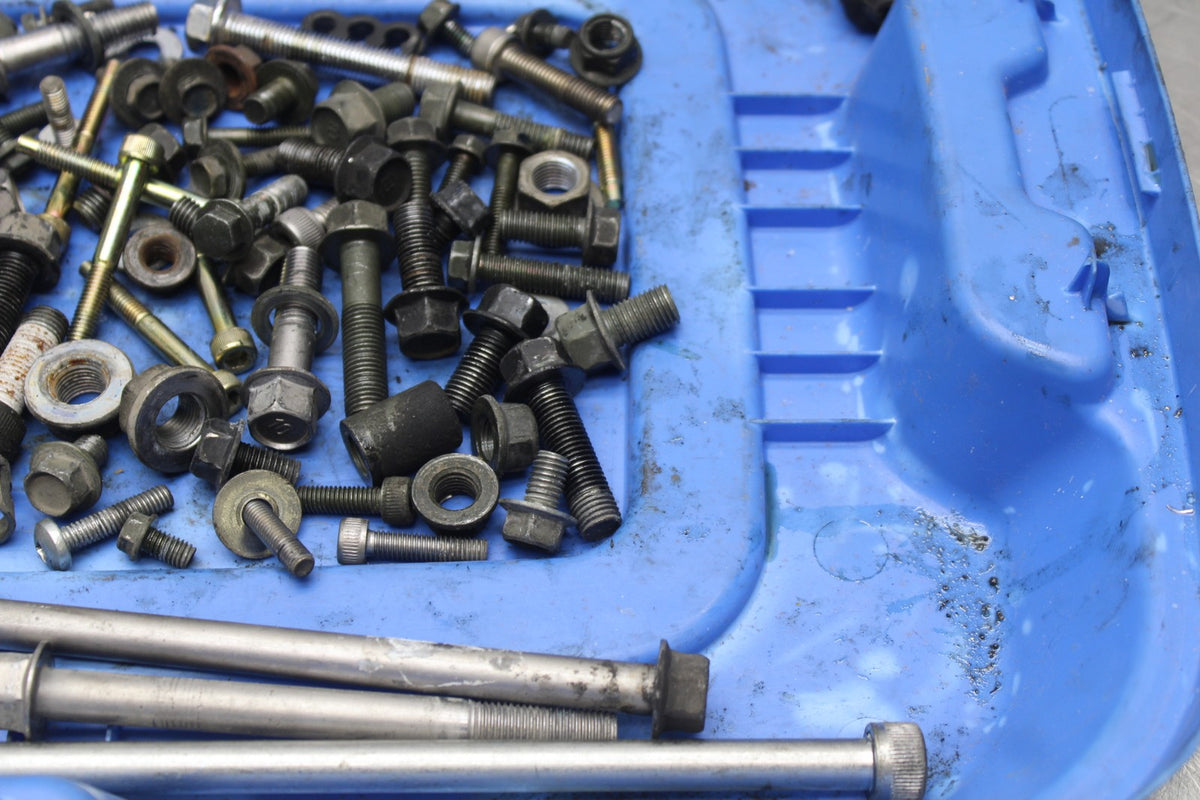 99-09 YAMAHA V STAR 1100 MOUNTING BOLTS HARDWARE SCREWS BB853
