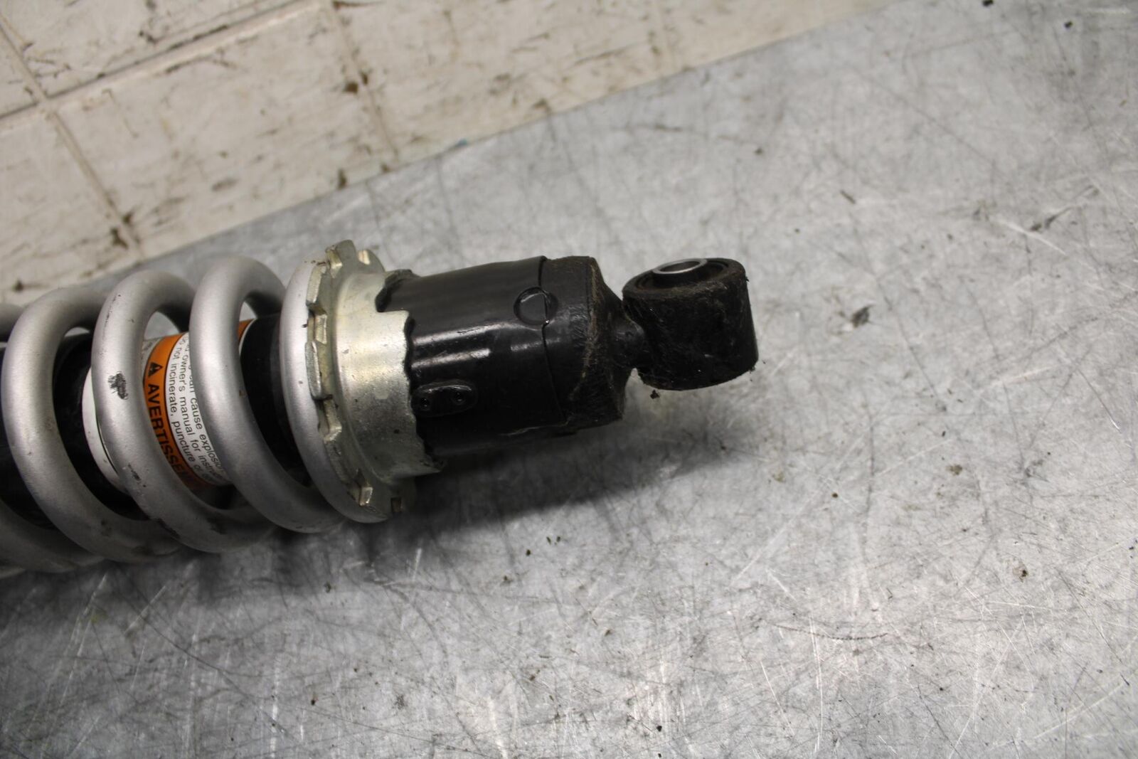 2015 Yamaha FZ07 REAR BACK SHOCK ABSORBER SUSPENSION 1WS-22210-20-00 BB531