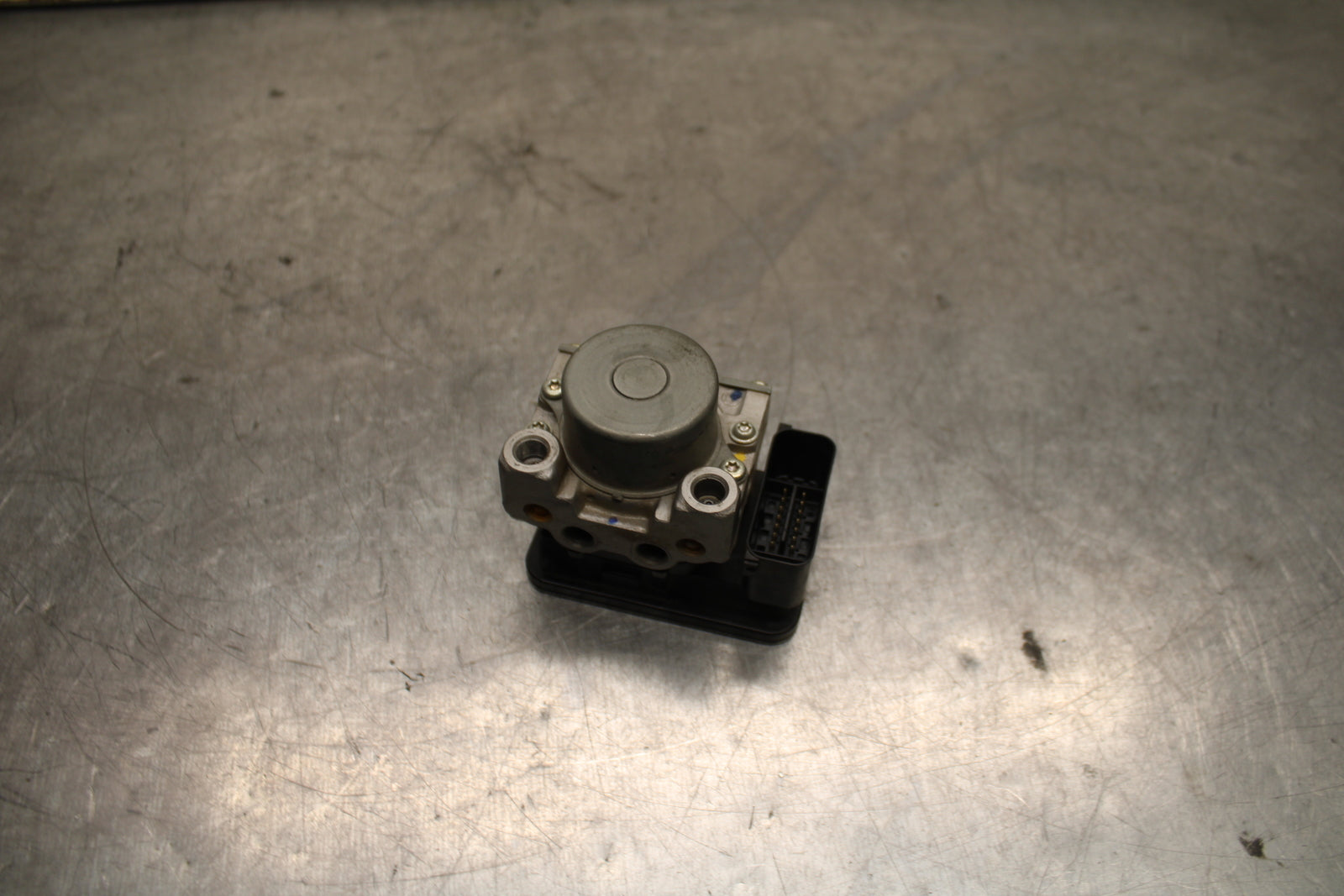 15-16 HONDA CB300F ABS PUMP UNIT MODULE BB740