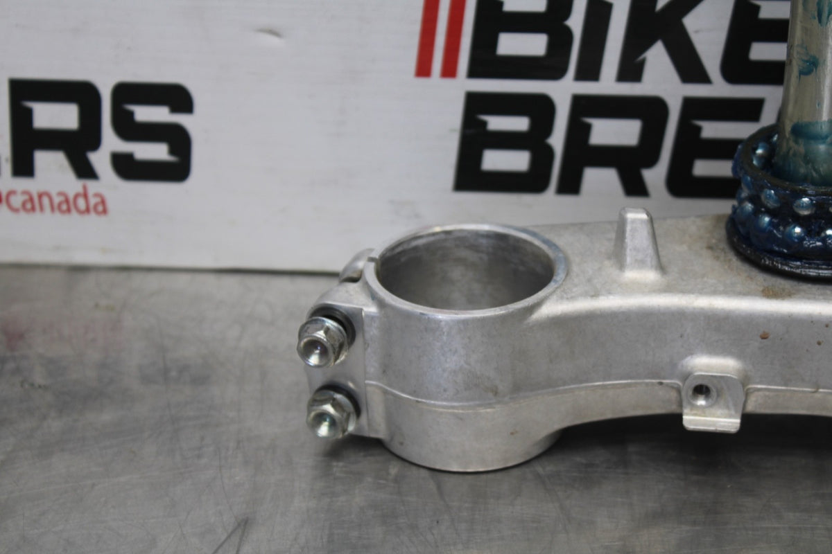 11-26 SUZUKI GSXR750 FRONT FORKS CLAMP LOWER TRIPLE TREE STEM BB900