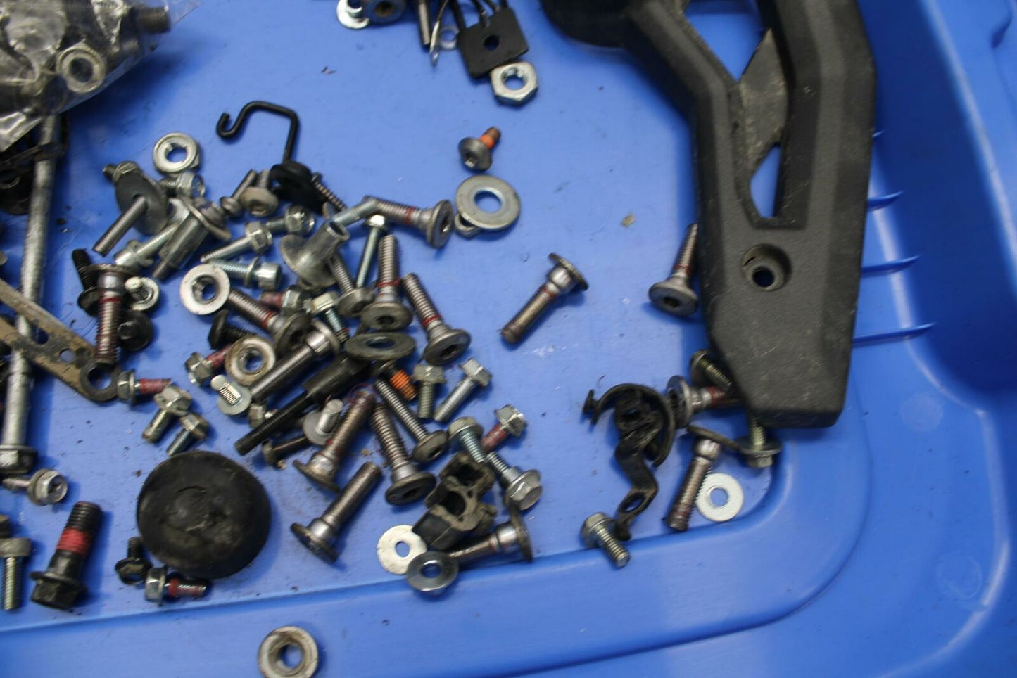 17-20 KAWASAKI NINJA 650 EX650  ENGINE MOUNTING BOLTS HARDWARE LEFTOVER BB277