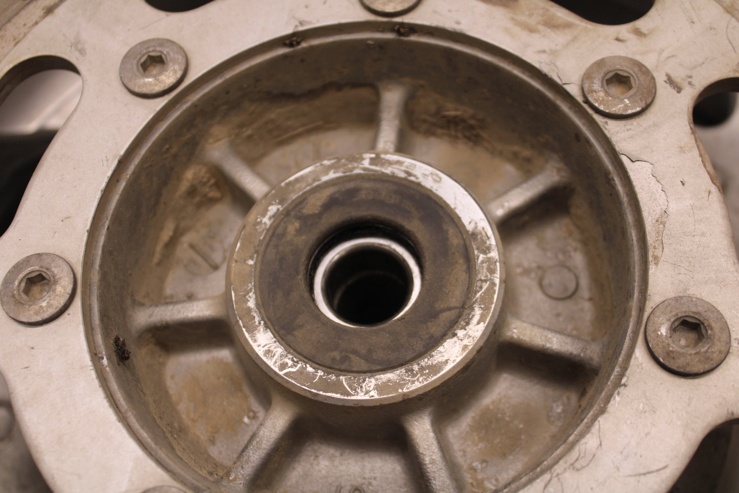 03-08 KAWASAKI VULCAN 1600 REAR WHEEL BACK RIM BB754