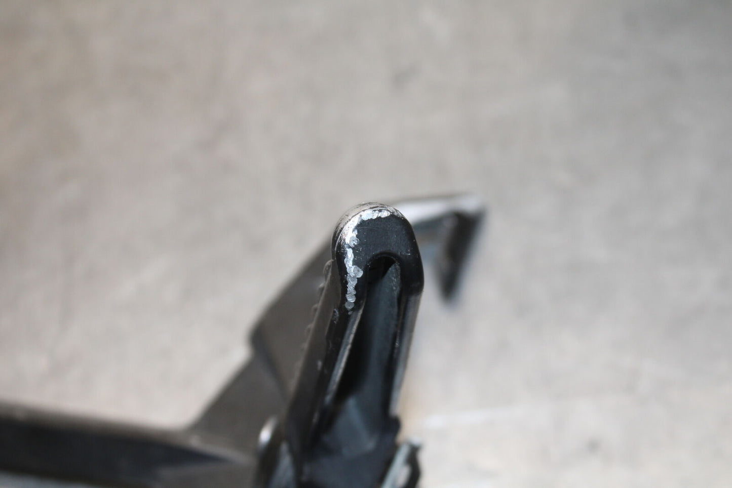 12-13 KAWASAKI Z1000 REAR BACK PASSENGER PEG SET PAIR BB743