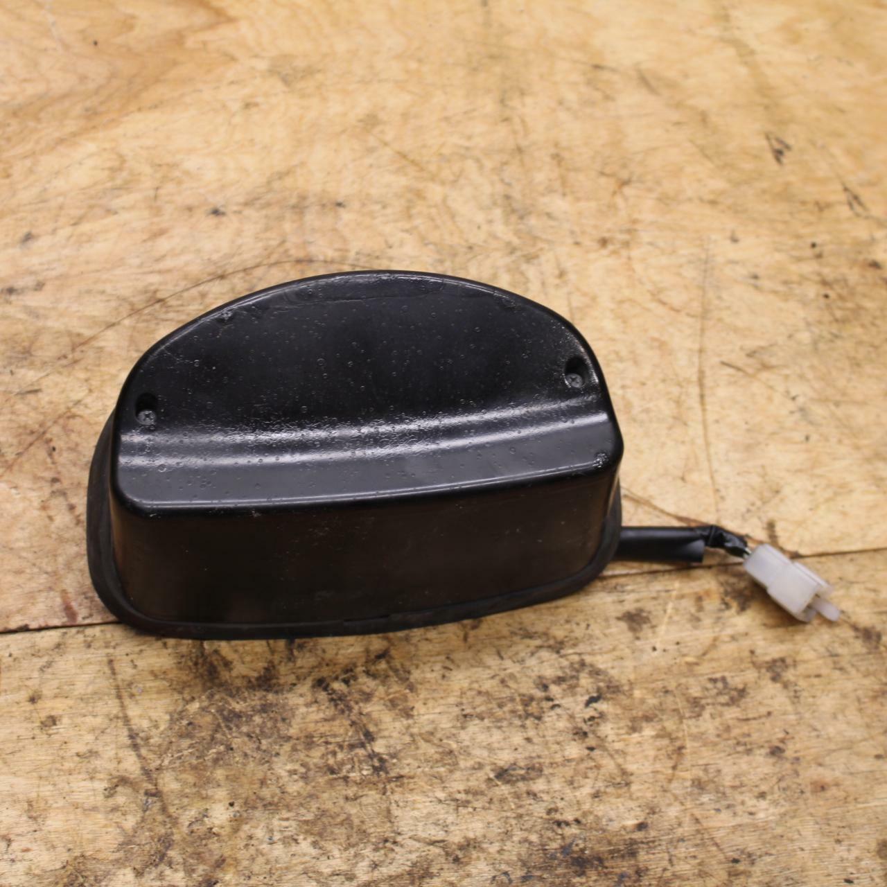 04-09 SUZUKI GS500F REAR TAIL TAILLIGHT BACK BRAKE LIGHT BB335