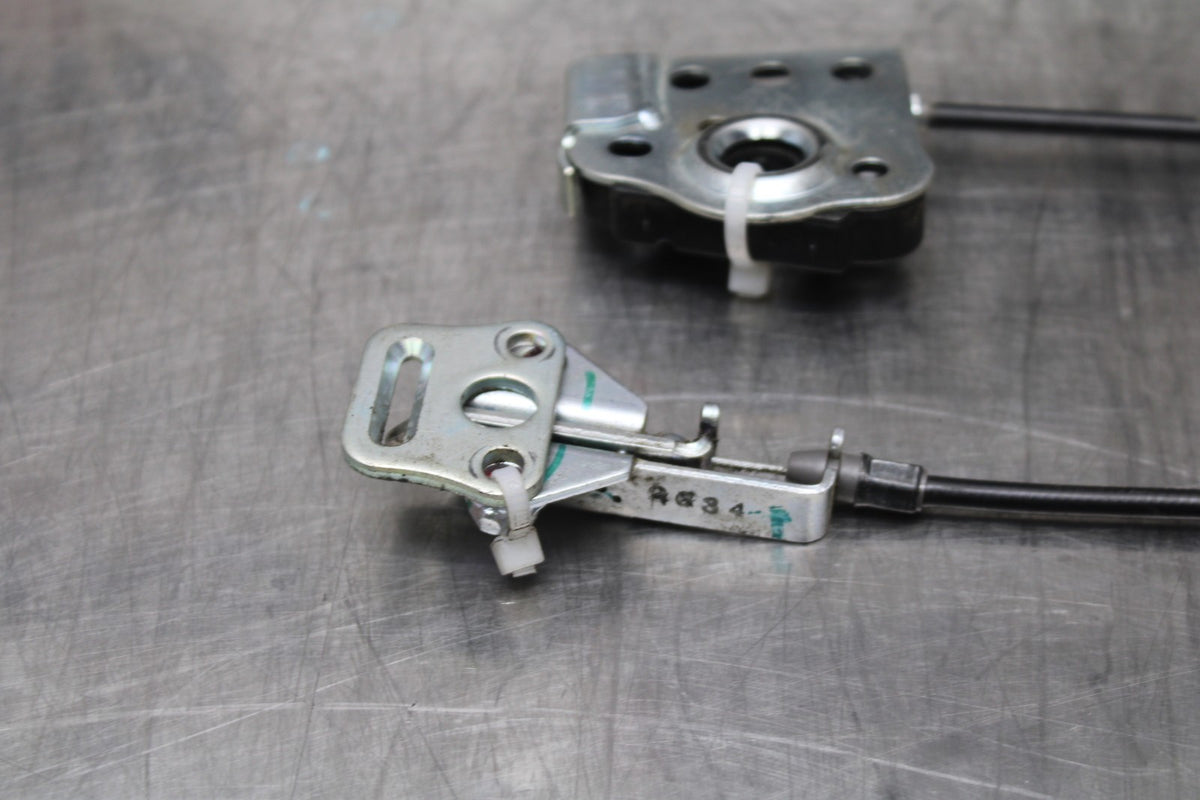 24 KAWASAKI NINJA 500 ABS REAR PASSENGER SEAT LATCH LOCK ASSEMBLY BB818
