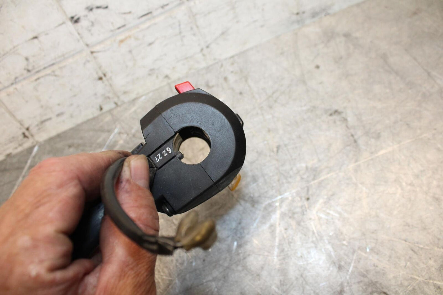2007 Suzuki GSXR1000 LEFT CLIP ON HANDLE HORN SIGNALS SWITCH SWITCHES BB44