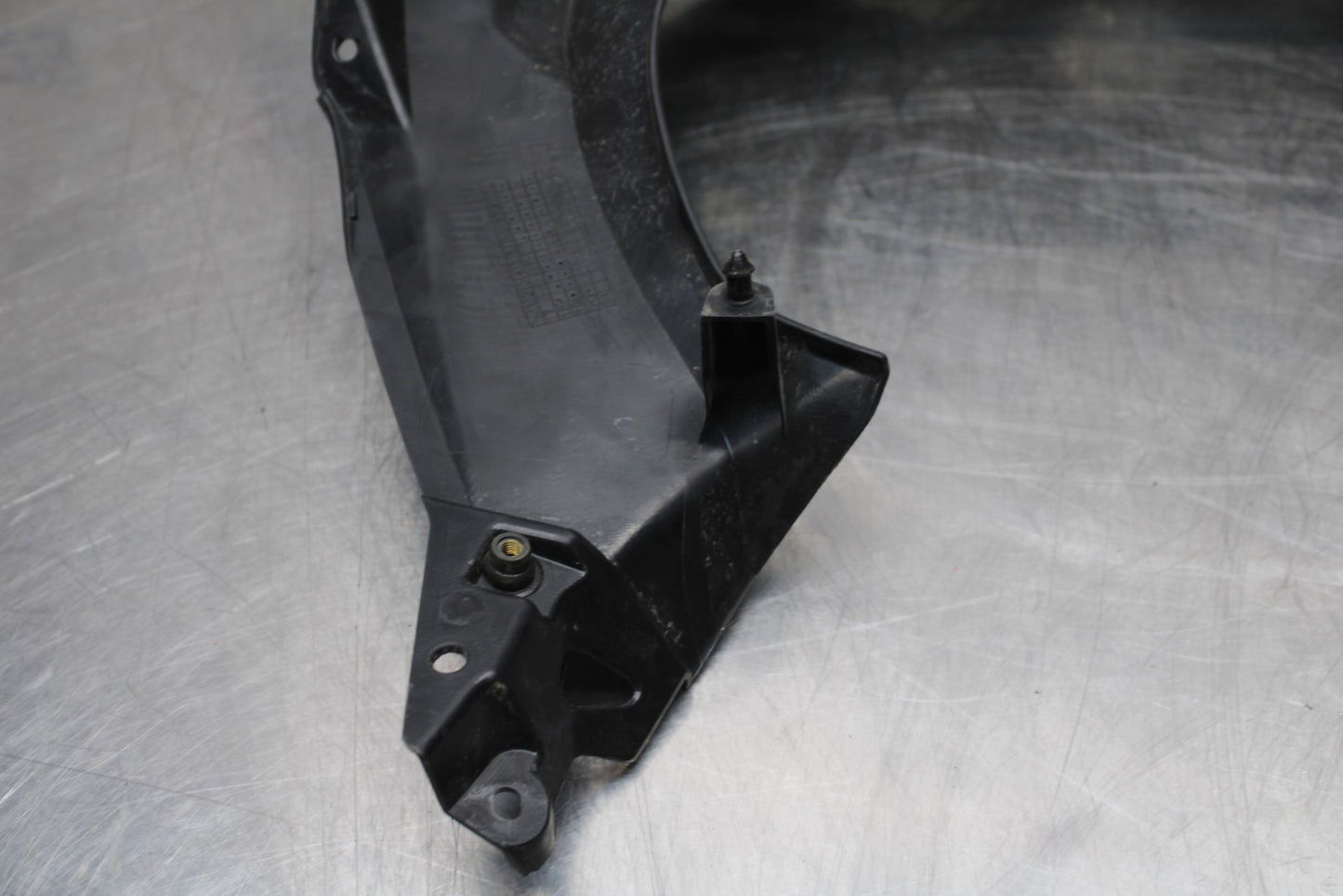 18-23 KAWASAKI NINJA 400 EX400 ABS FRONT CENTER COWL FAIRING BB177