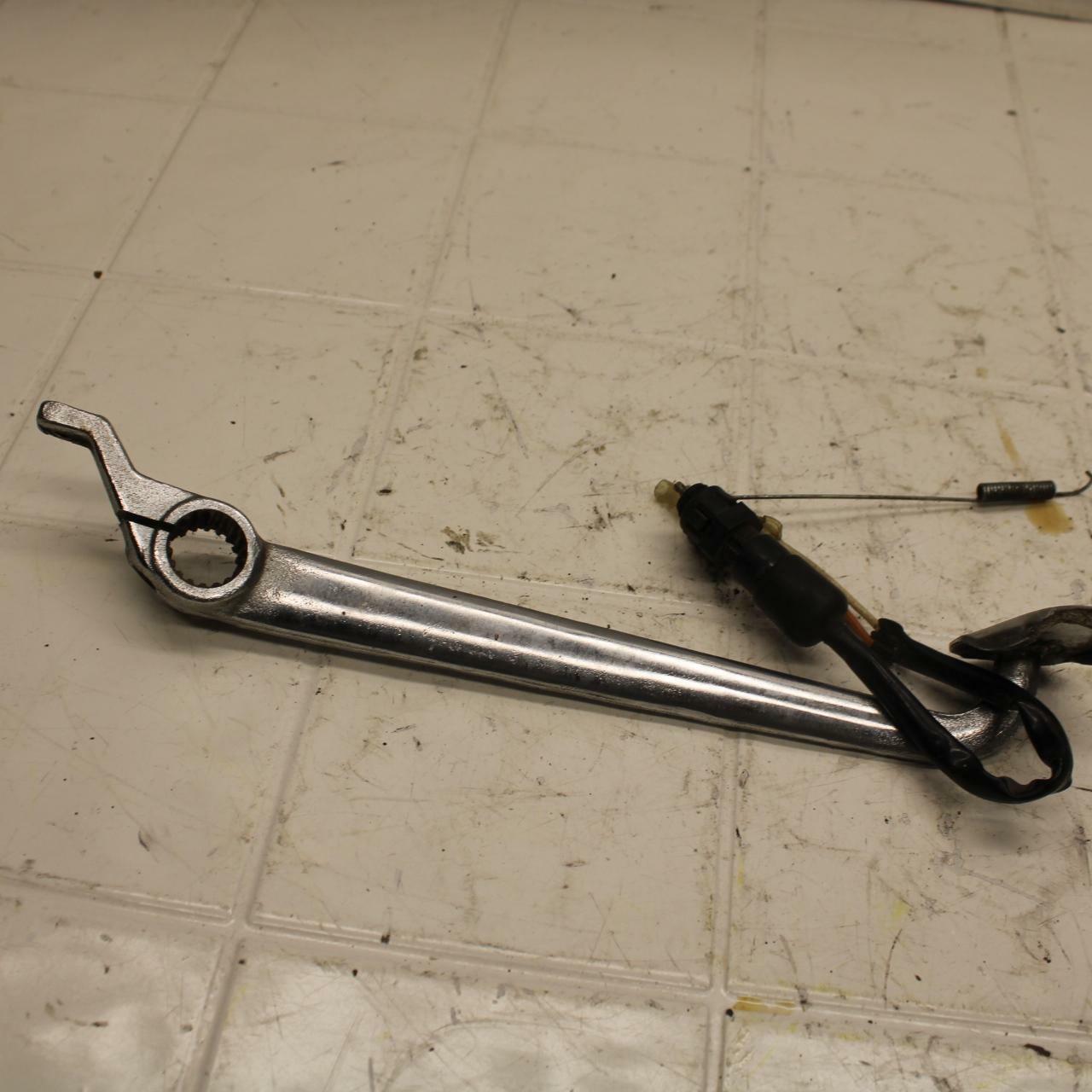 80-83 SUZUKI GS750E RIGHT REARSET BRAKE FOOT PEDAL BB19