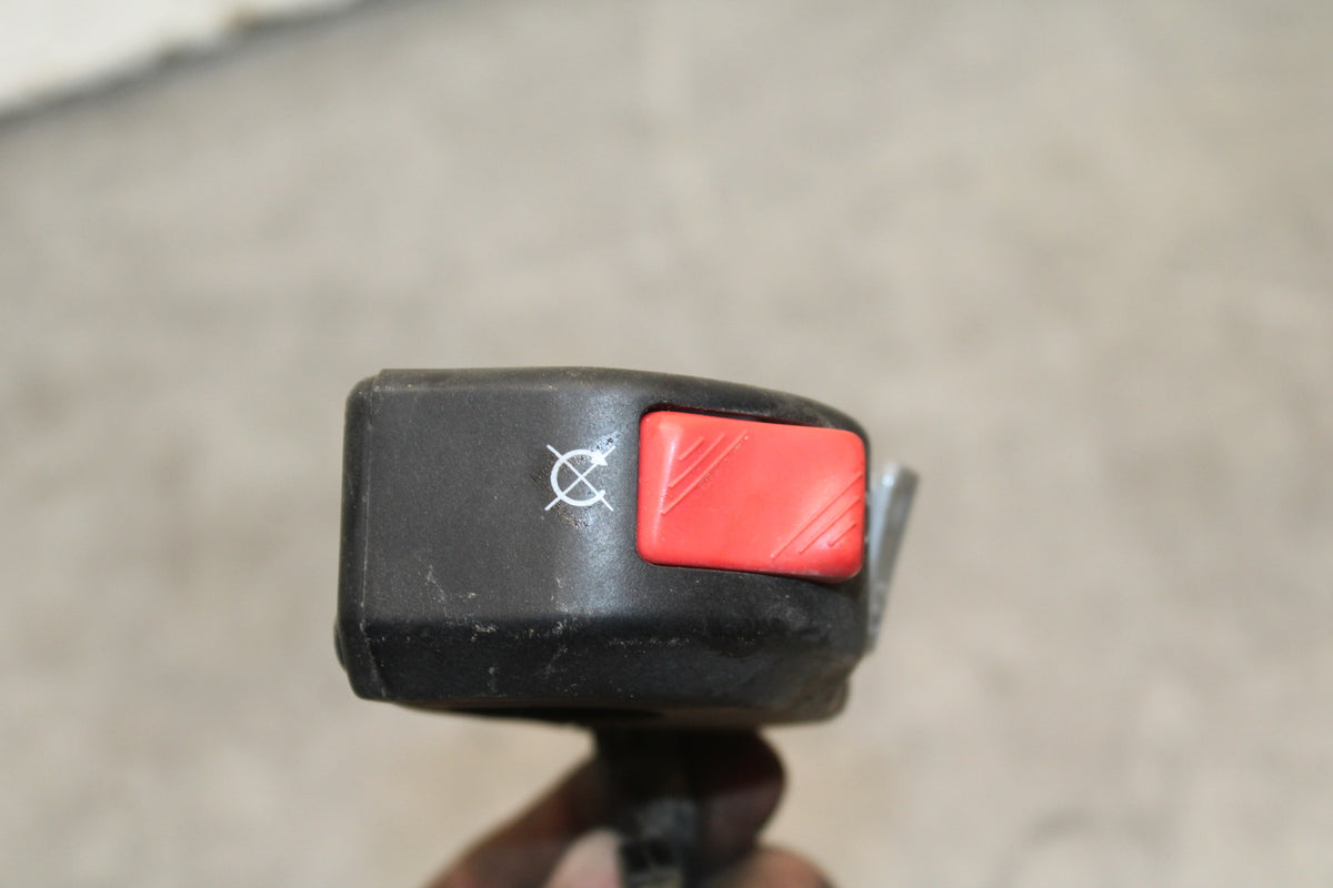 07-08 YAMAHA YZF R1 RIGHT CLIP ON HANDLE KILL OFF START SWITCH SWITCHES BB724