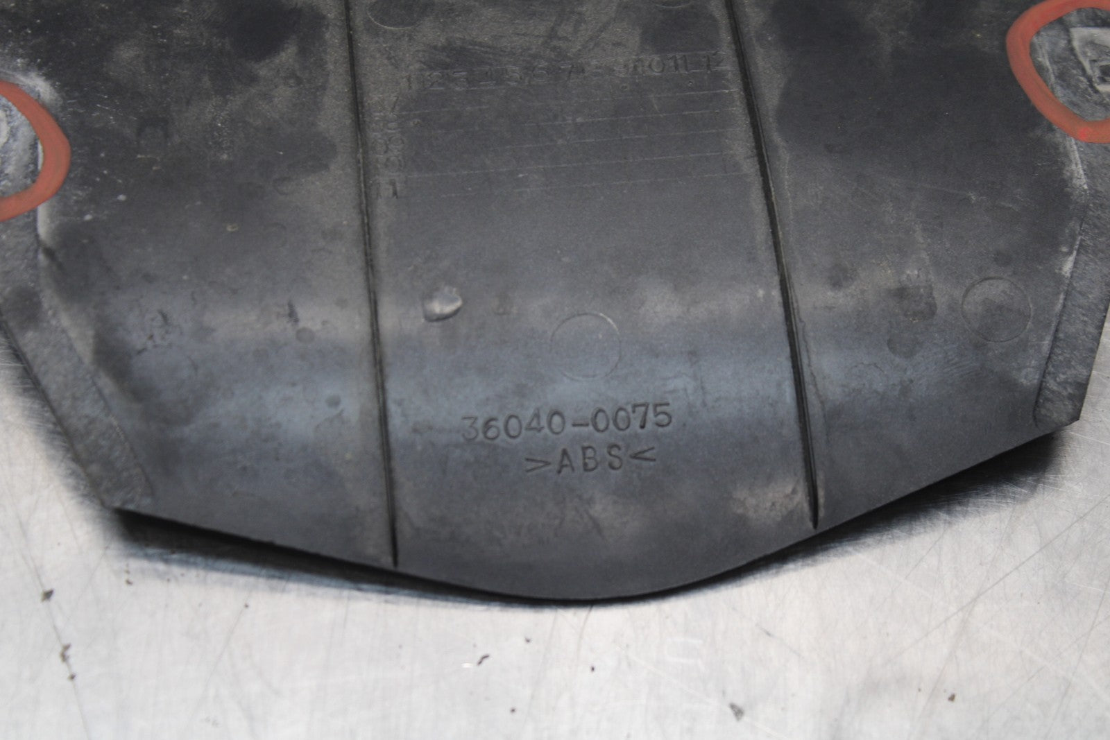 08 KAWASAKI NINJA ZX10R CENTER REAR BACK TAIL FAIRING COWL BB201