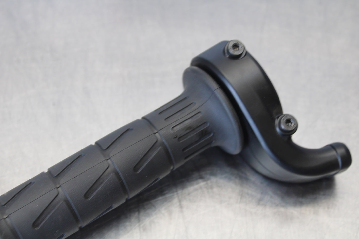 23-24 KAWASAKI NINJA ZX14R NEW!! THROTTLE CABLE LINE HOUSING GUIDE BB169