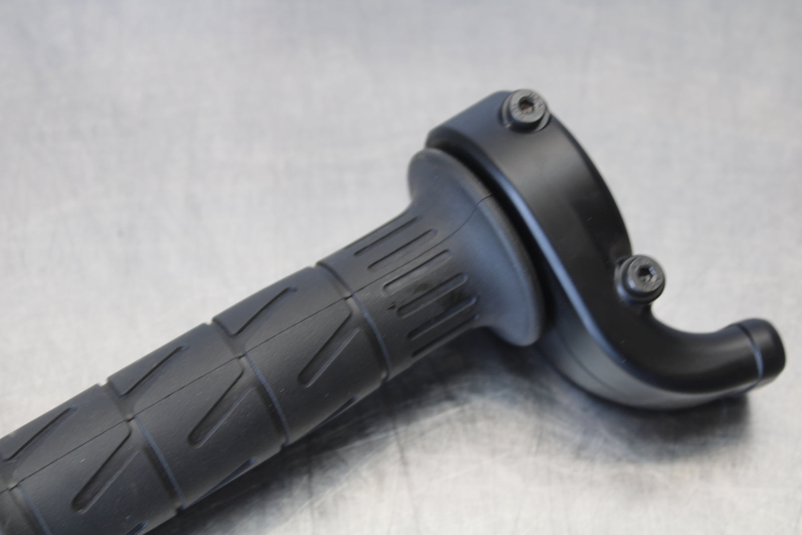 23-24 KAWASAKI NINJA ZX14R NEW!! THROTTLE CABLE LINE HOUSING GUIDE BB169