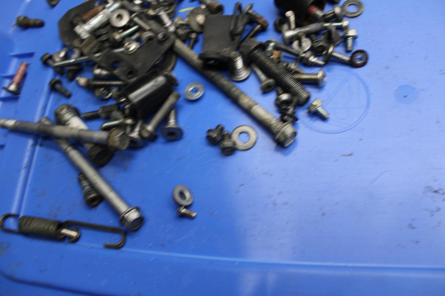 08-12 KAWASAKI NINJA 250R EX250J LEFTOVER MOUNTING BOLTS HARDWARE  SCREWS BB496