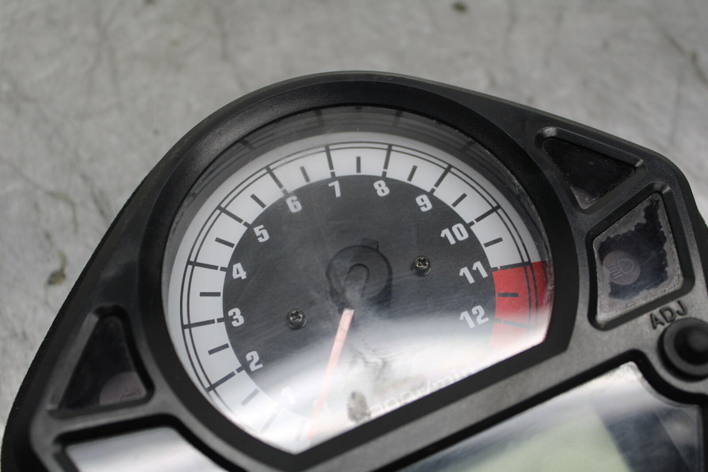 03-06 SUZUKI SV650 SPEEDO TACH GAUGES CLUSTER SPEEDOMETER TACHOMETER BB392