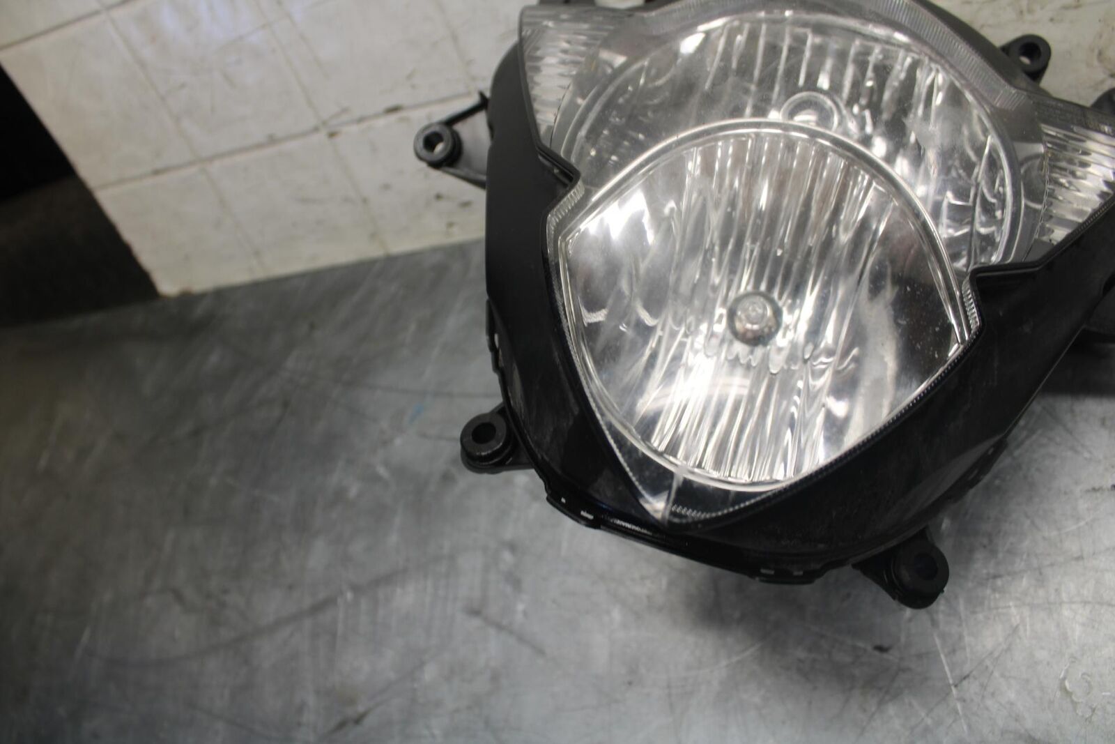 2016 Suzuki Bandit 1250S GSF1250SA ABS FRONT HEADLIGHT HEAD LIGHT BB509