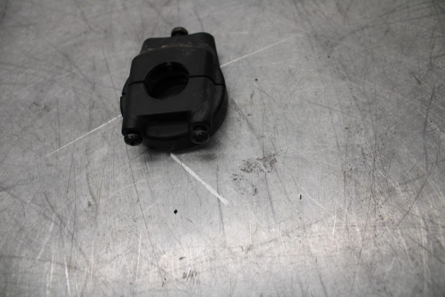 07-08 KAWASAKI CONCOURS 1400 ABS THROTTLE CABLE LINE HOUSING GUIDE BB449