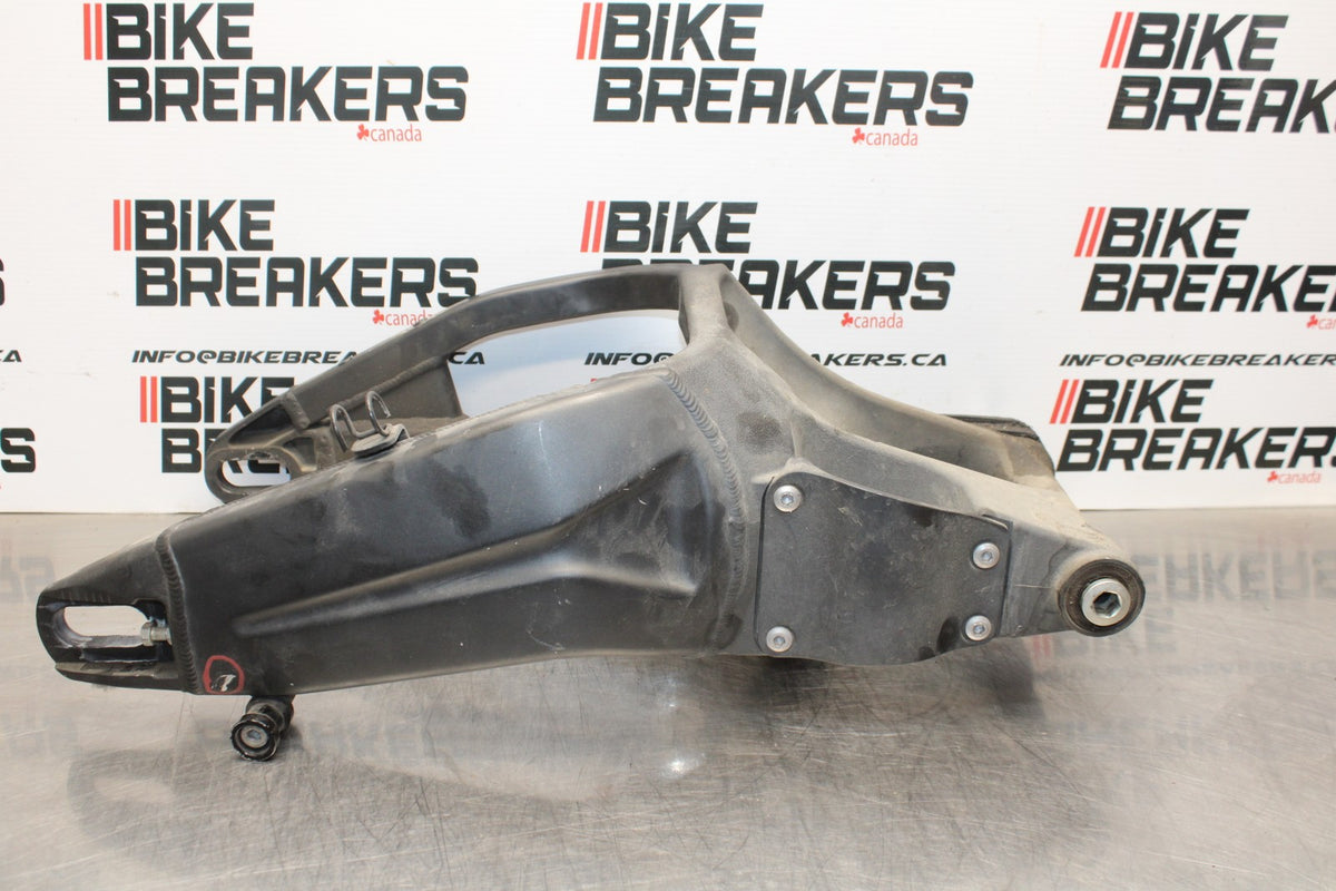 07-08 KAWASAKI NINJA ZX6R REAR SWINGARM BACK SUSPENSION SWING ARM BB199