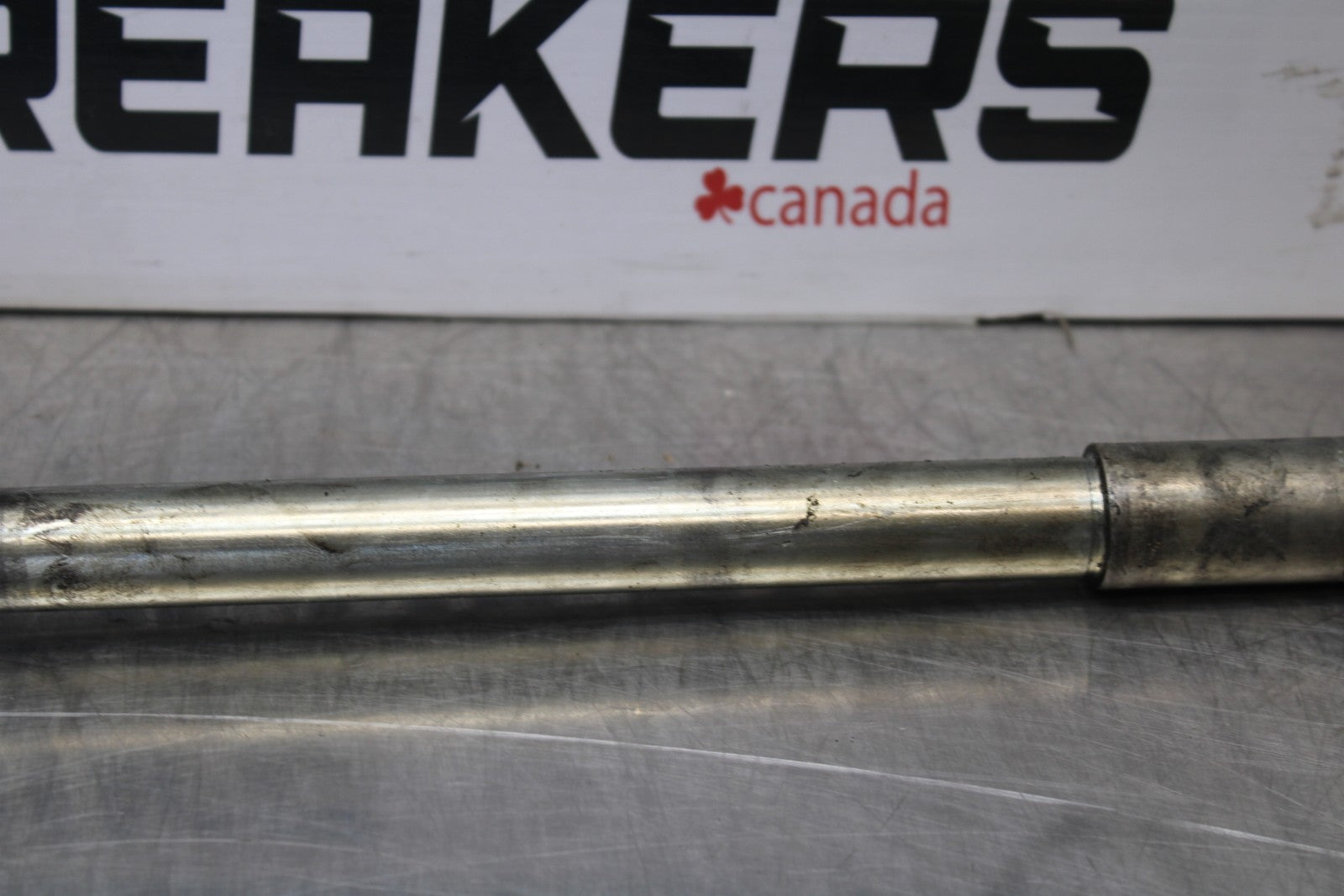 03-08 KAWASAKI VULCAN 1600 FRONT WHEEL RIM AXLE PIVOT BOLT BB196