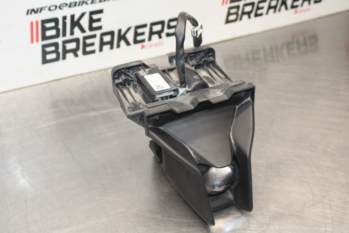 22-25 YAMAHA YZF R7 FRONT HEADLIGHT HEAD LIGHT LAMP BB769