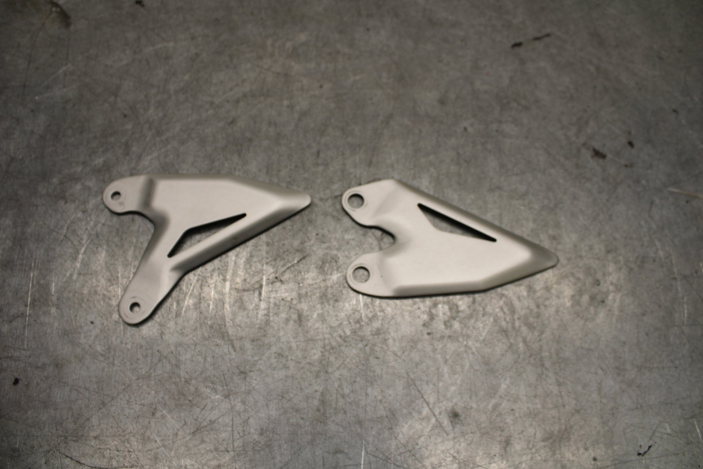 18-23 KAWASAKI NINJA 400 REARSET REAR SET HEEL GUARD COVER BB660 