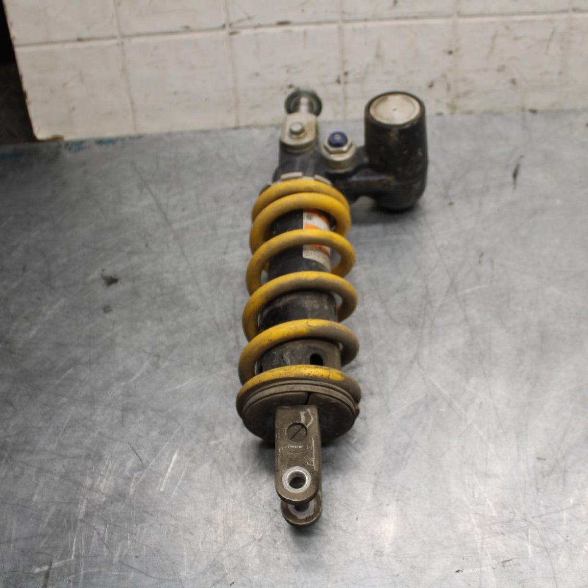 08-10 SUZUKI GSXR750 REAR BACK SHOCK ABSORBER SUSPENSION 62100-38H00-163 bb476