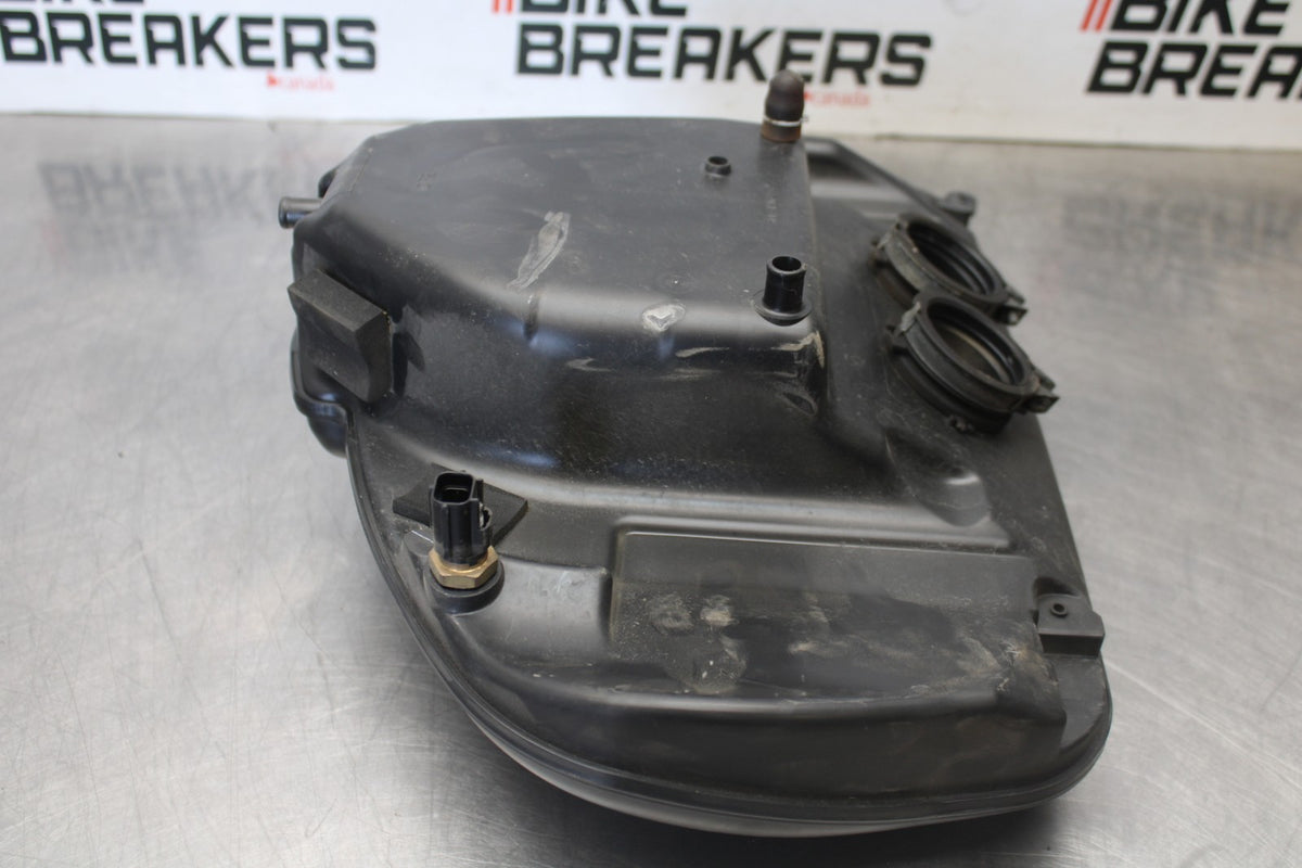 05-09 SUZUKI BOULEVARD C90 AIRBOX AIR INTAKE FILTER BOX BB918
