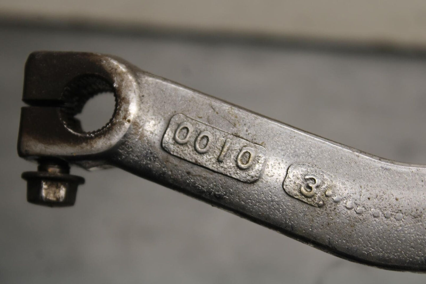 03-08 KAWASAKI VULCAN 1600 SHIFTER PEDAL BB616