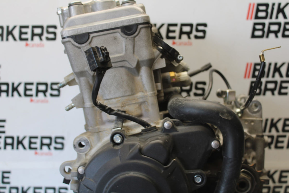 23-26 KAWASAKI NINJA ZX4RR ENGINE MOTOR BB898