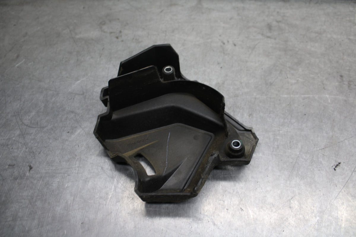 18-24 KAWASAKI NINJA 650 ENGINE SPROCKET COVER BB725