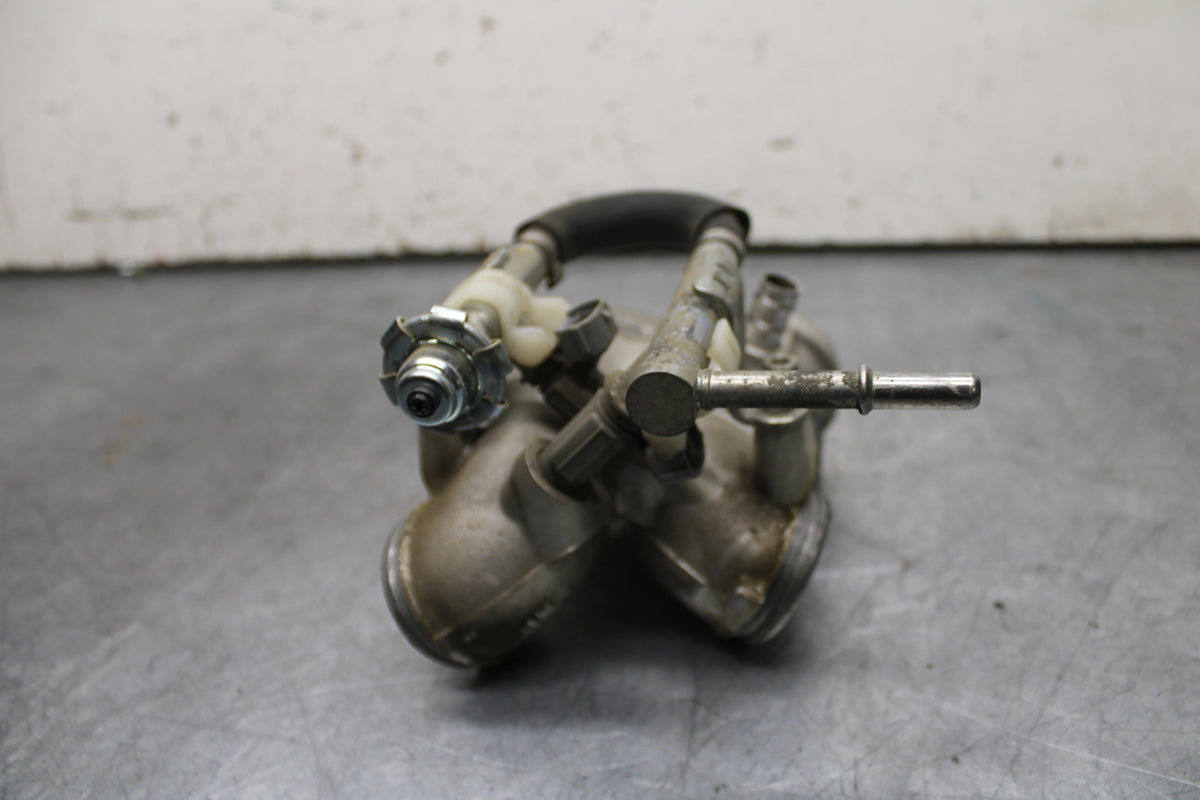 14-15 YAMAHA V STAR 1300 XVS1300CT TOURER AIR INTAKE MANIFOLD BB722